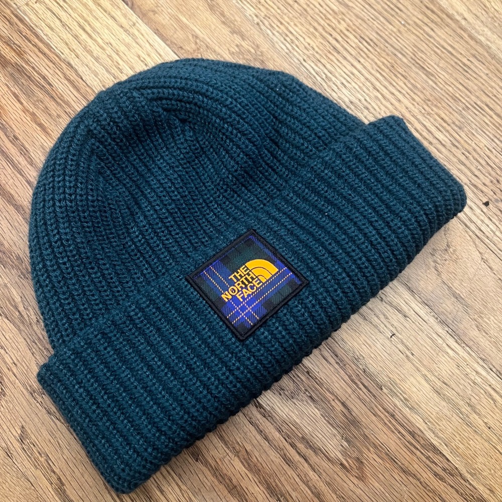 The North Face Salty Dog Beanie Teal Blue Plaid Logo Lined Knit Cuff Hat Unisex